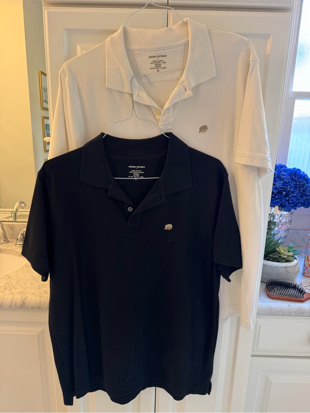 NWOT Banana Republic Men’s Polo Set in Black and White